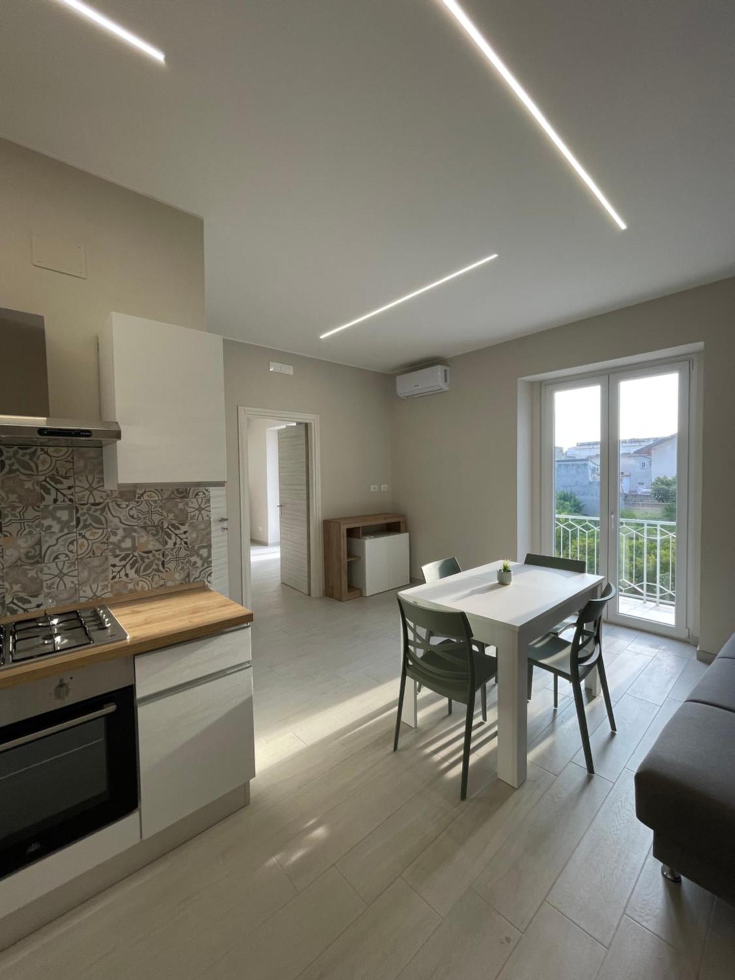 Luma Holiday Homes Mondragone Exterior photo